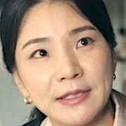 Noh Eun-Ha as Nox executive