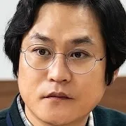 Kim Sung-kyun as Kim Sun-min