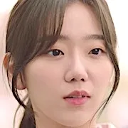 Jeon Hye-Won as Park Hyang-Ki
