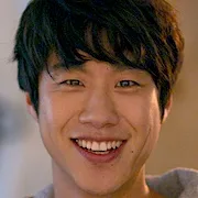 Sim Hee-Seop as Joon-Ho