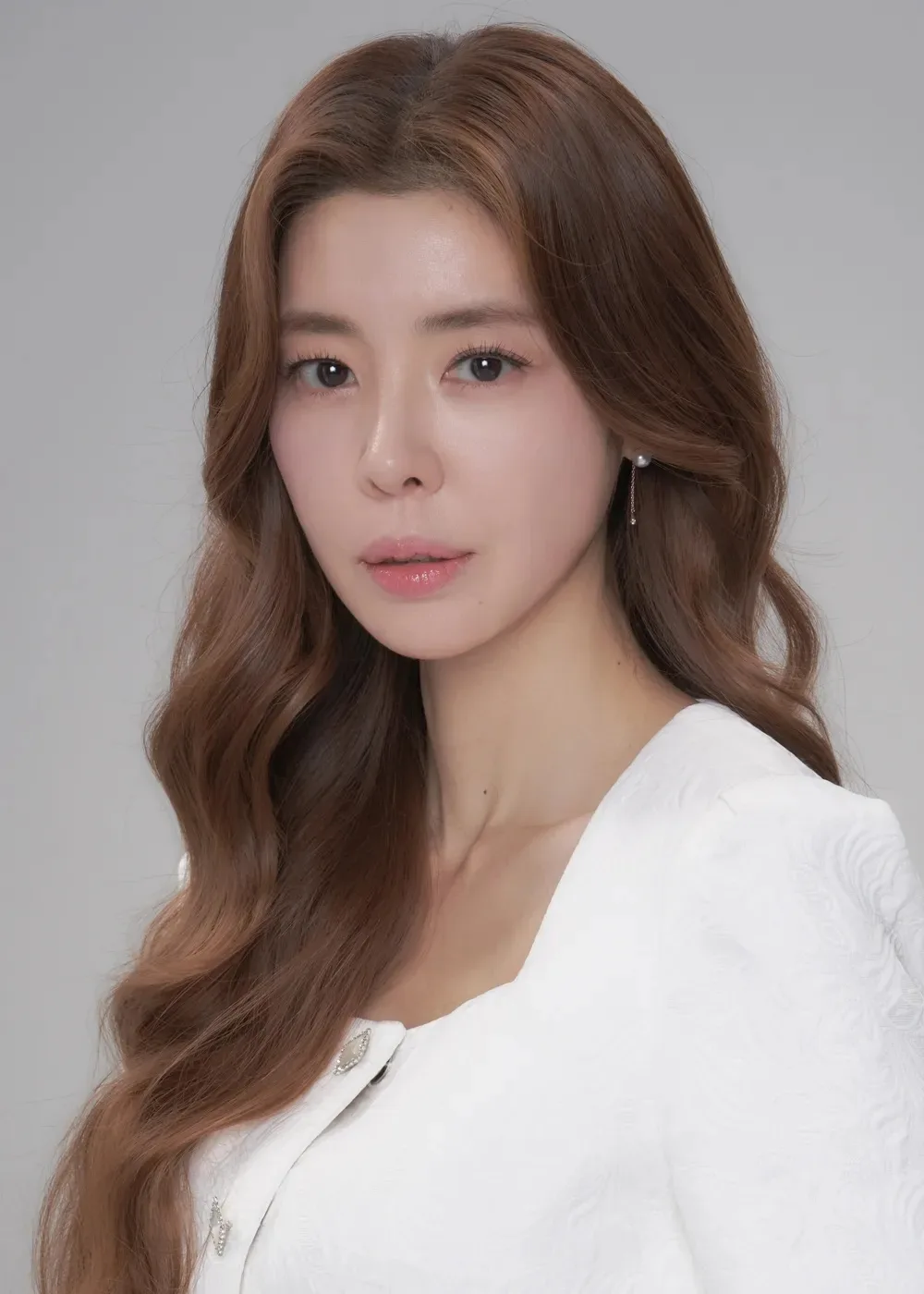 Portrait photograph of South Korean actress Kim Gyu-Ri