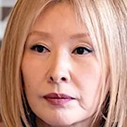 Lee Mi-Sook as Kim Na-Na