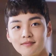 Kim Min-Jae portraying Park Eun-Tak