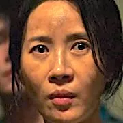 Kim Hee-Jung as Cha Jin-Ok